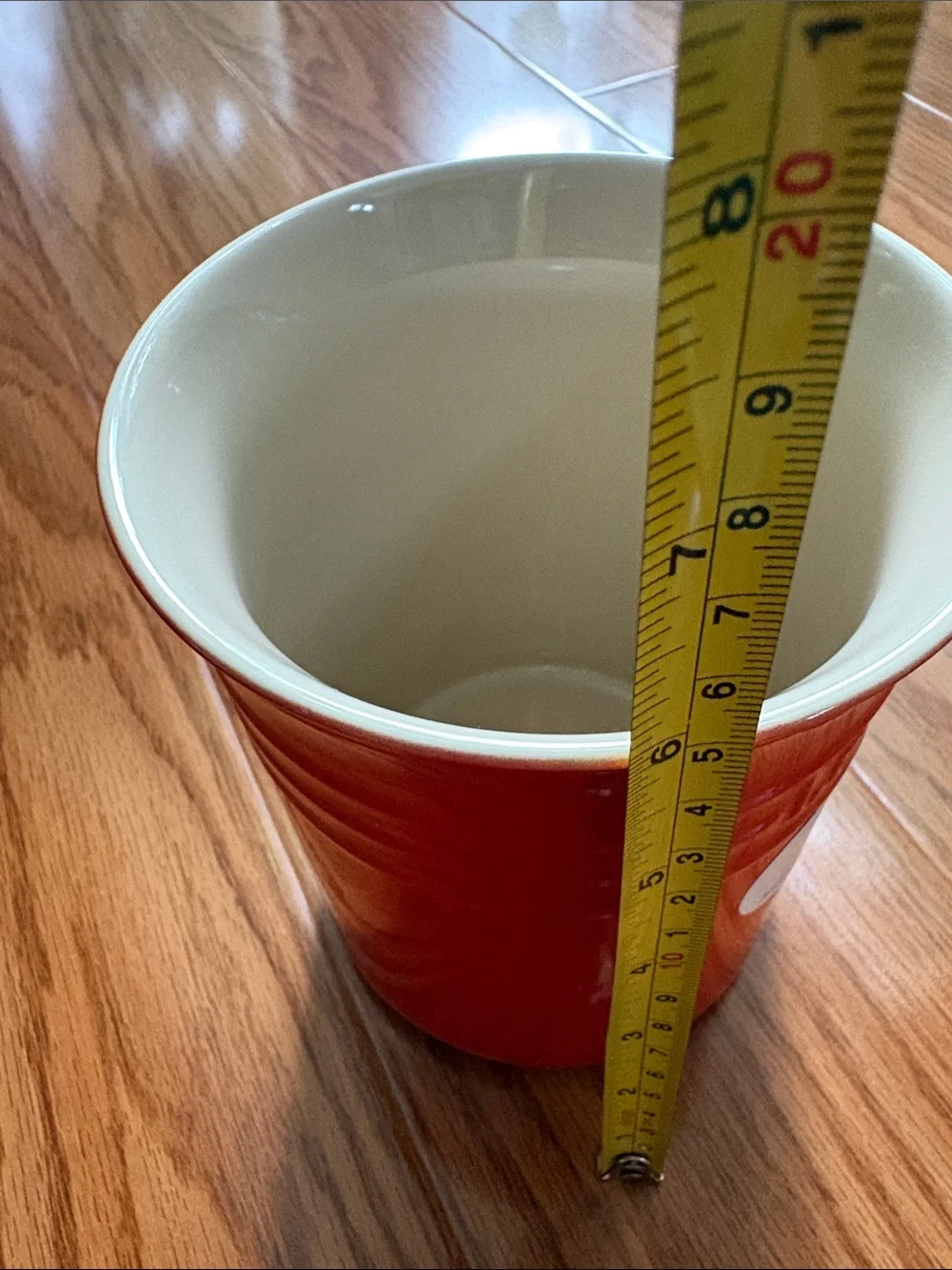 Le Creuset 1 Liter Utensil Crock in Carmin
